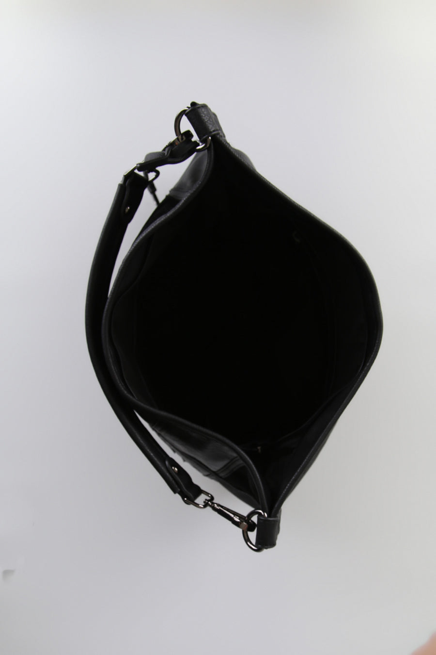 Women's Black Synthetic Leather Shoulder Bag
