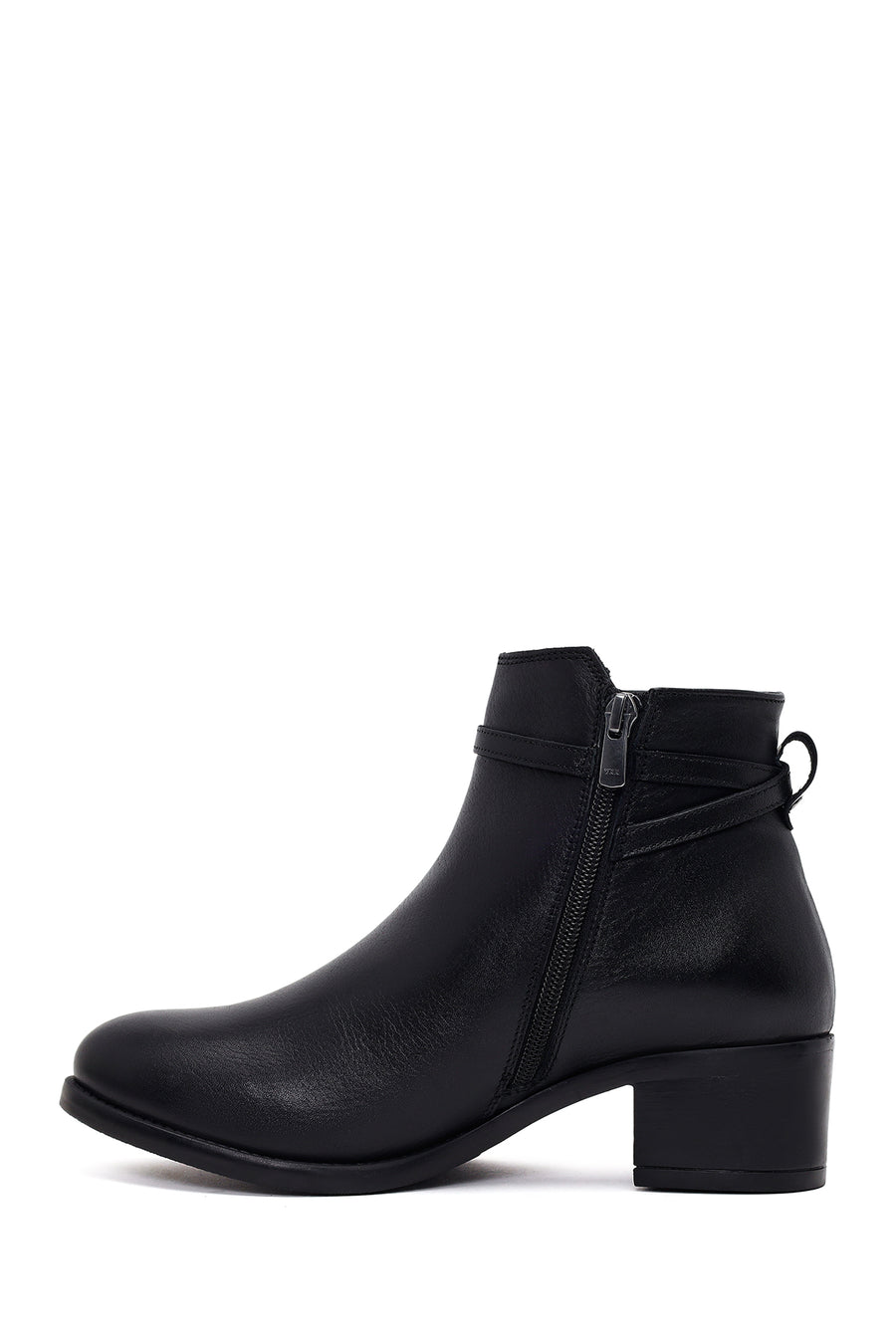 Woman Black Zip Closure Short-Heeled Leather Boots