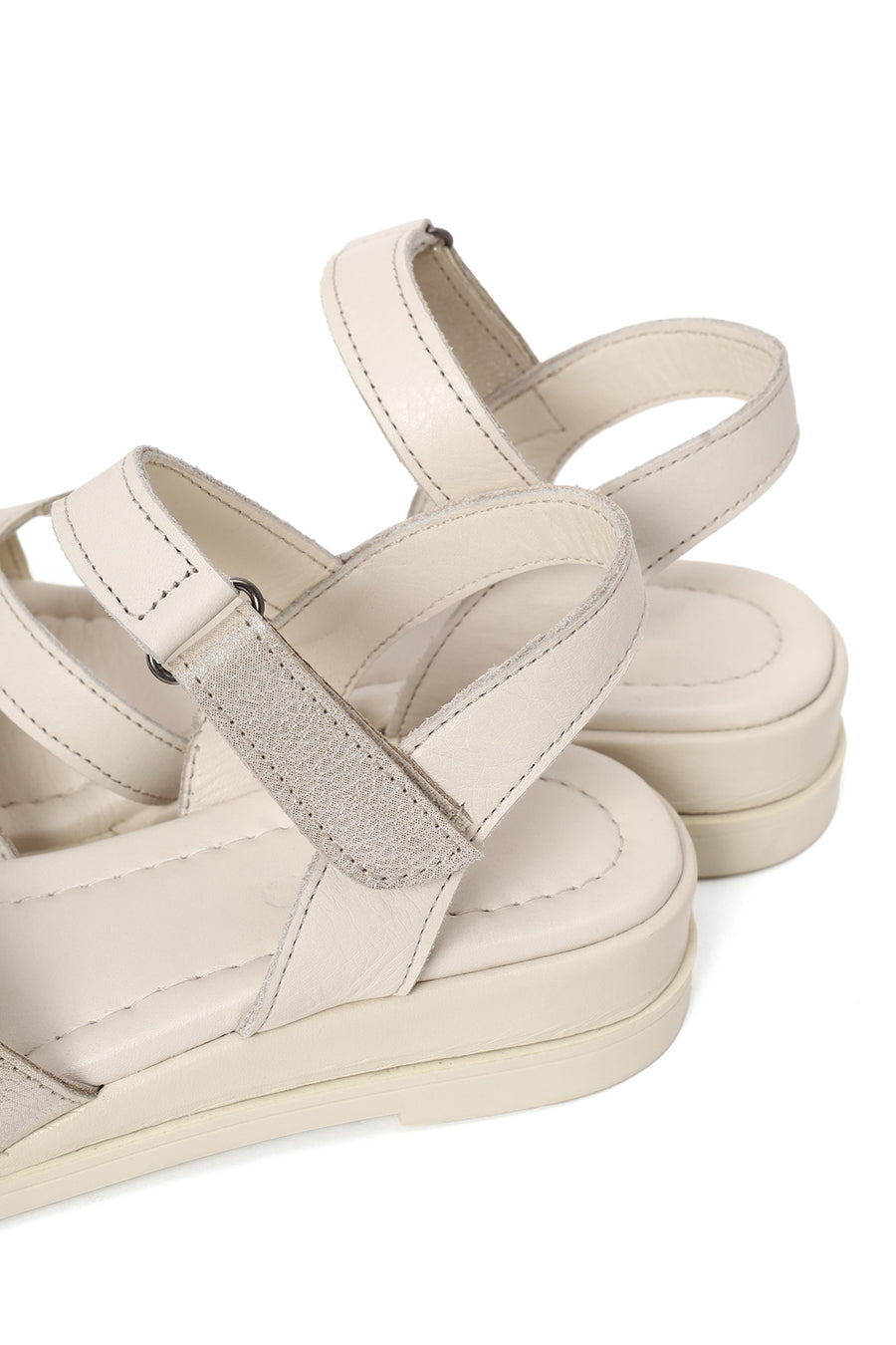 Woman Cream Ankle-Strap Leather Sandals