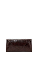 Woman Brown Croc-Pattern Clutch Bag | Derimod