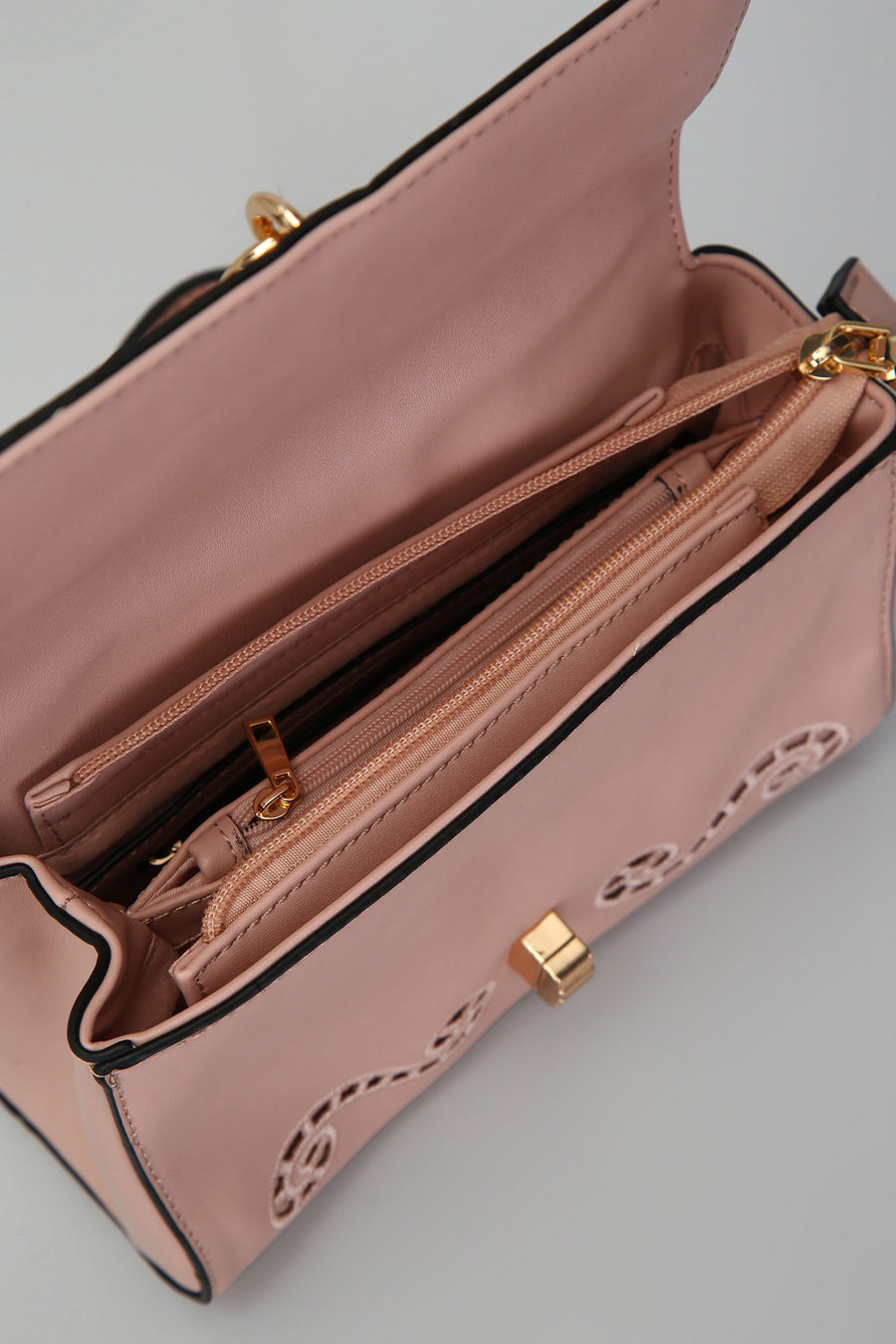 Women's Bag with Chain Strap