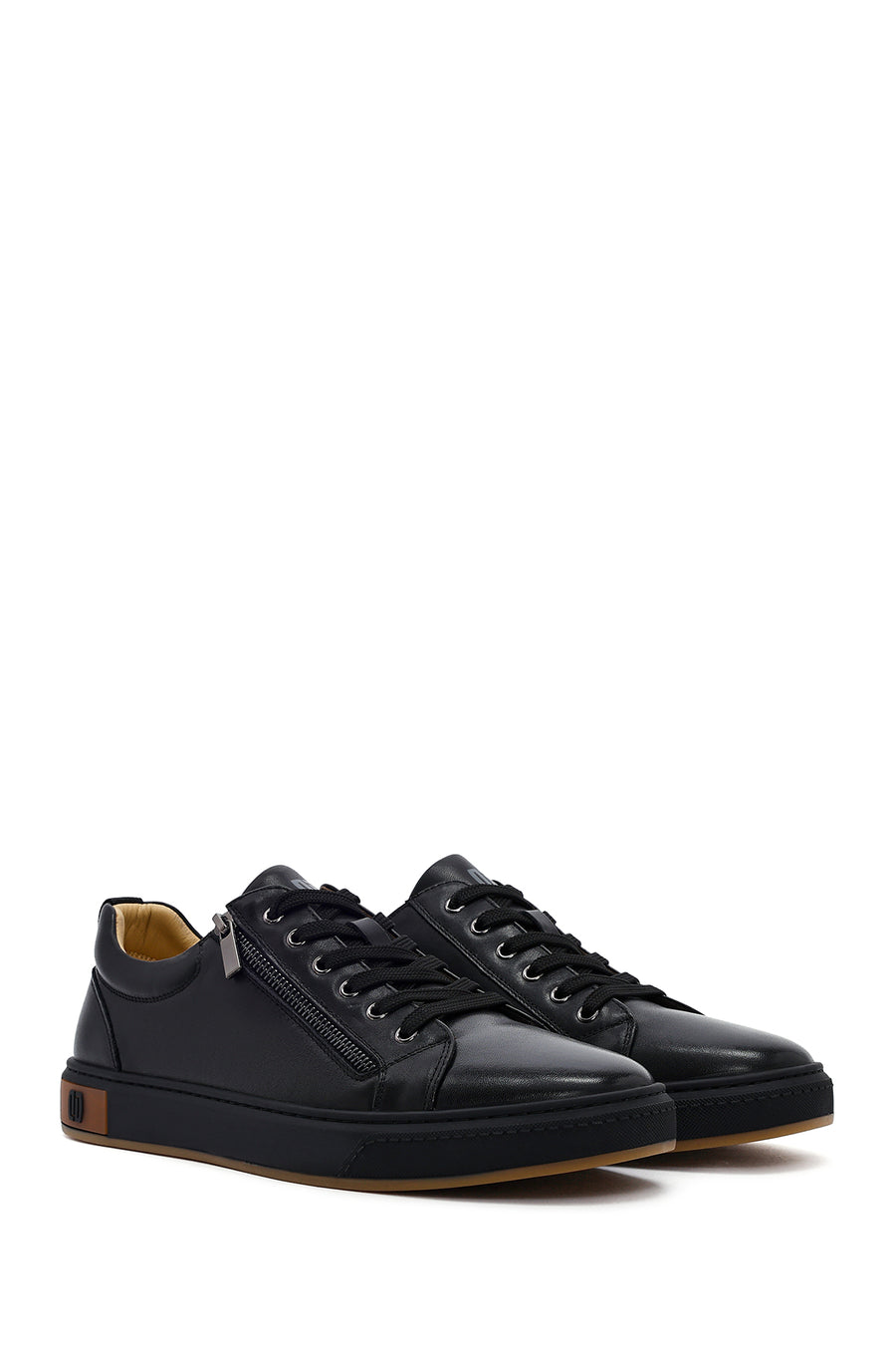 Men's Black Lace-Up Leather Sneaker