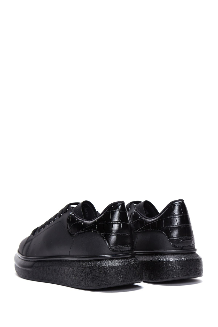 Men's Black Thick Soled Sneaker