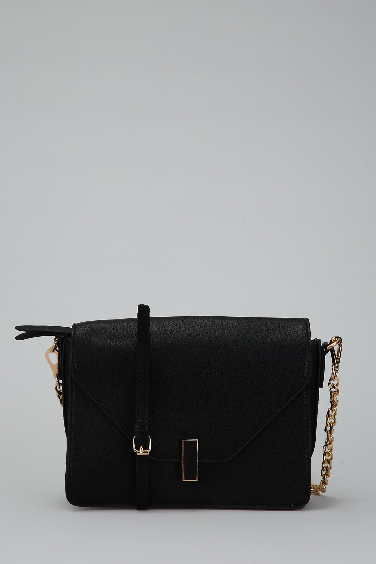 Complete the Look by Purchasing Together!