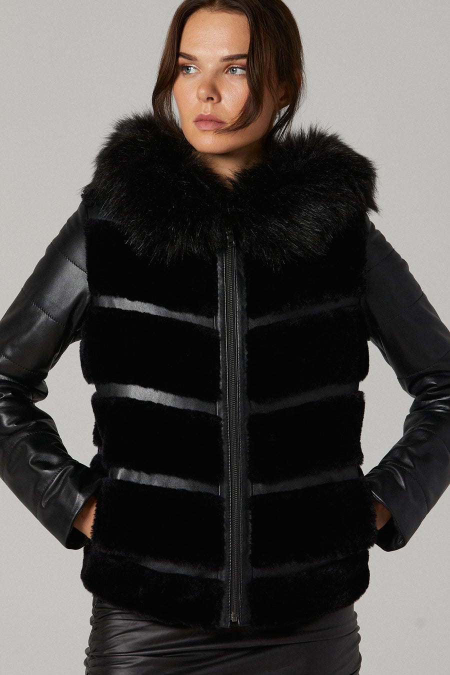 Loretta Women's Black Teddy Jacket 19WGE58471M | Derimod