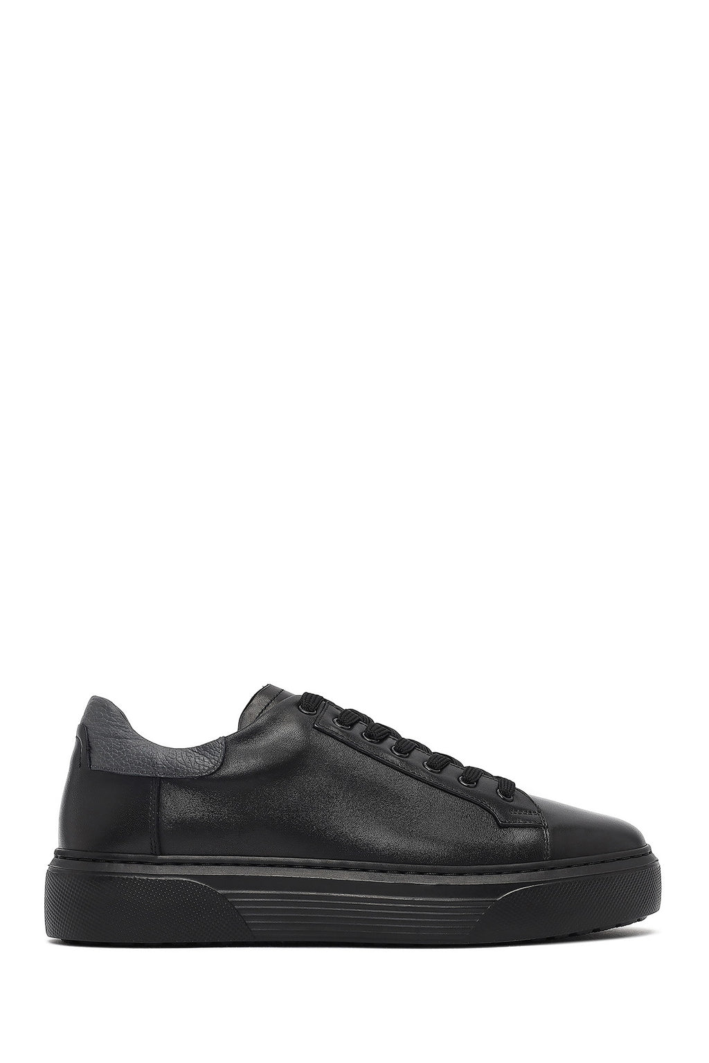 Erkek Siyah Bağcıklı Kalın Tabanlı Deri Sneaker