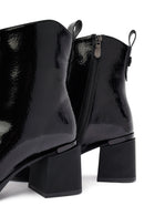 Woman Black Zip Closure Chunky-Heeled Boots | Derimod
