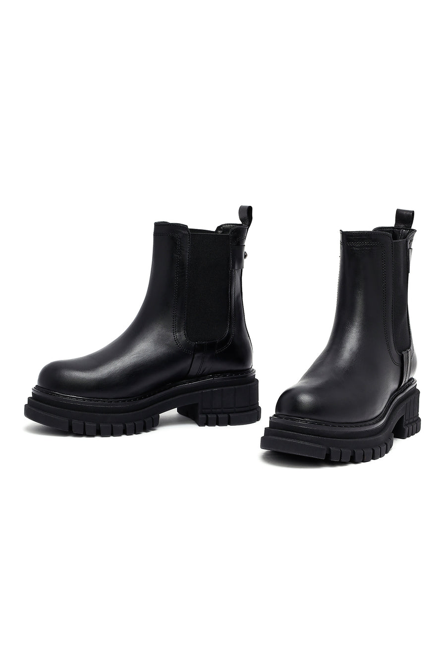 Woman Black Thick Sole Leather Chelsea Boots