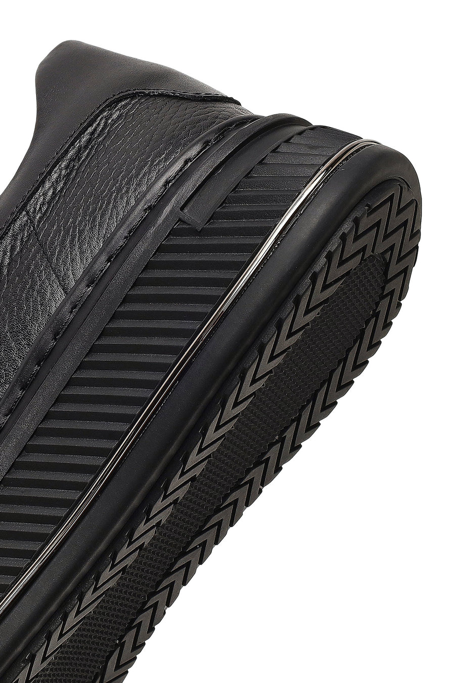 Male Black Lace-Up Thick-Soled Leather Sneaker