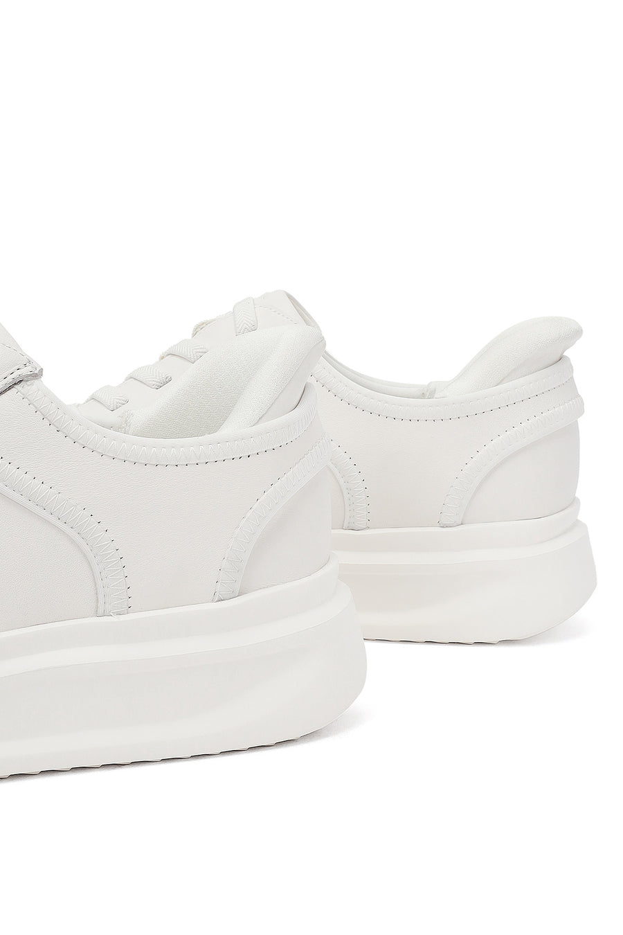 Erkek Beyaz Bağcıklı Kalın Tabanlı Deri Sneaker