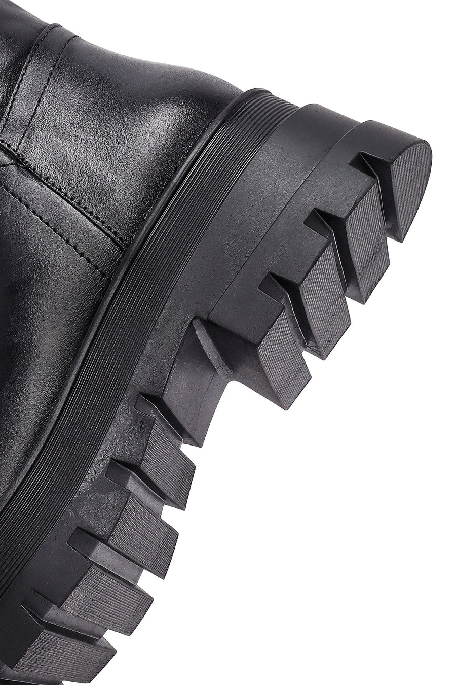 Woman Black Zippered Thick Sole Leather Boat