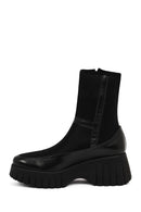 Women's Black Zippered Thick-Sole Leather Boots | Derimod