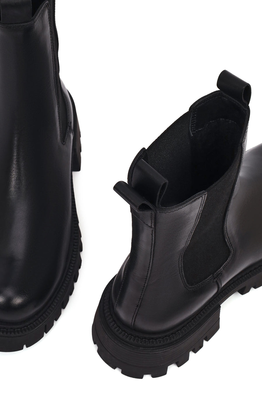 Woman Black Thick Sole Leather Chelsea Boots