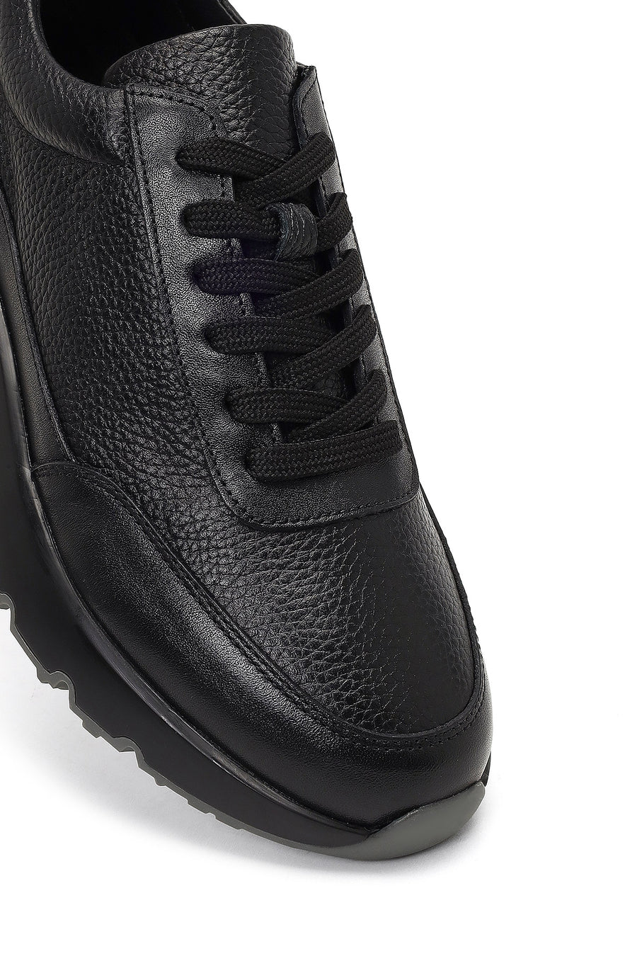 Male Black Lace-Up Thick-Soled Leather Sneaker