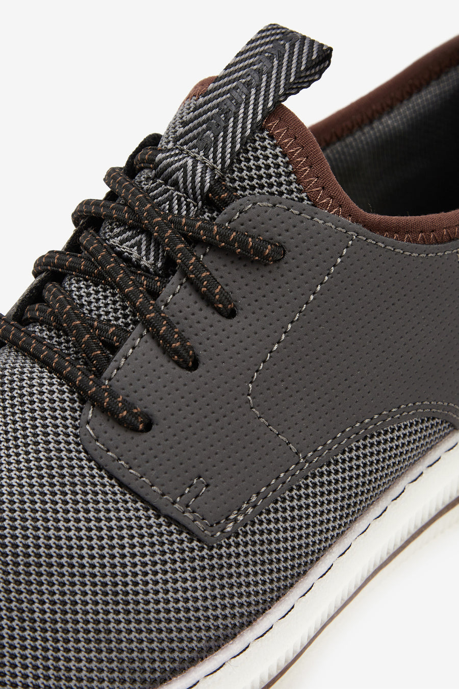 Skechers Men's Gray Pertola Sneaker