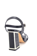 Women's Crocodile Printed Thick Heeled Sandals | Derimod