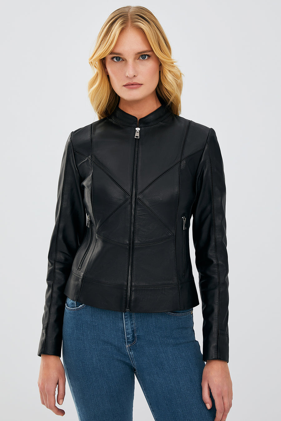Tiffany Women's Black Slim-Fit Short Leather Jacket 22SGD5957U4 | Derimod
