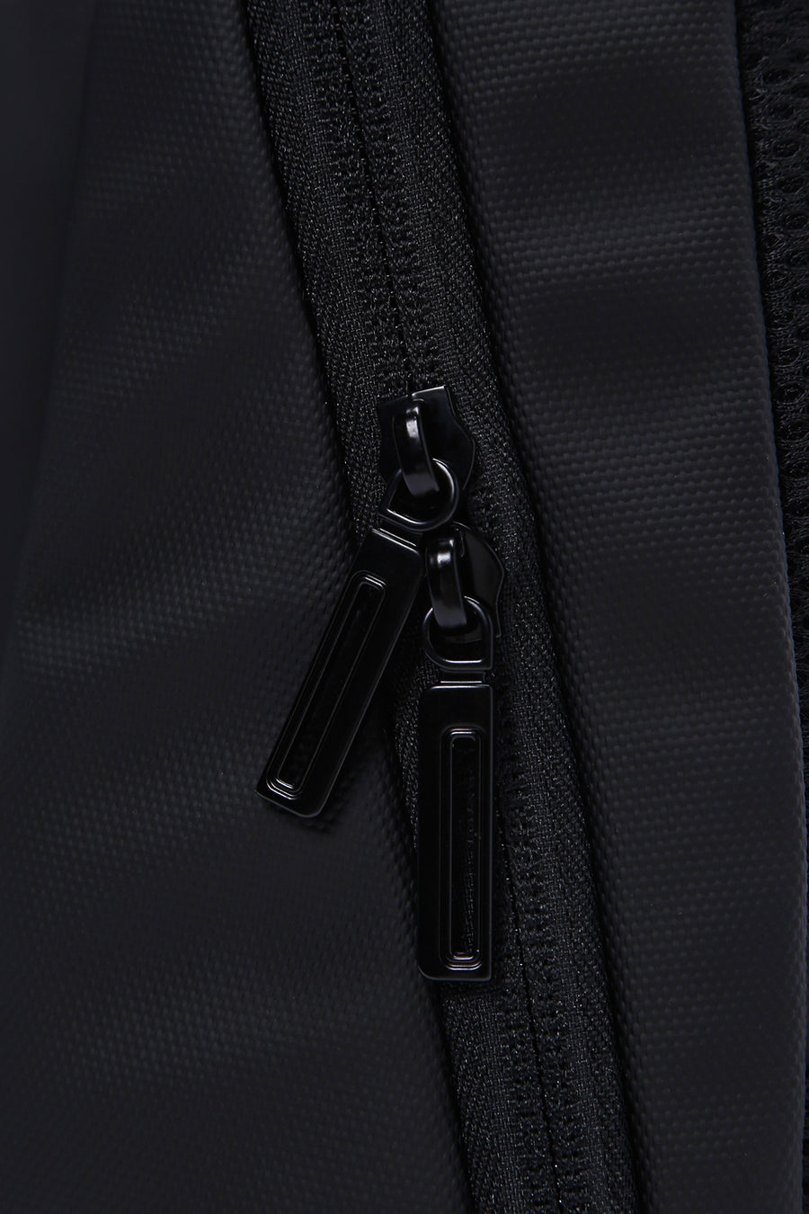 D-Pack Erkek Siyah Teknolojik Kumaş Çapraz Çanta