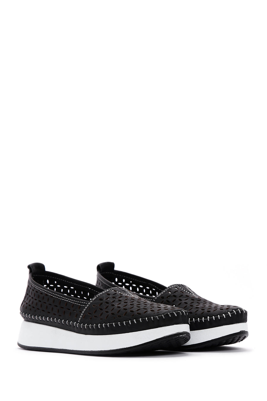 Women's Black Leather Comfort Loafer