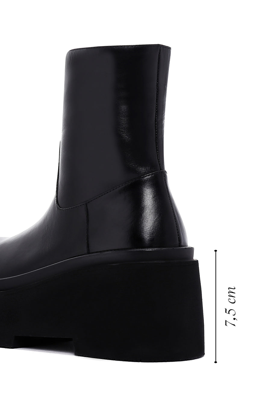 Women's Black Thick Soled Zippered Leather Boots