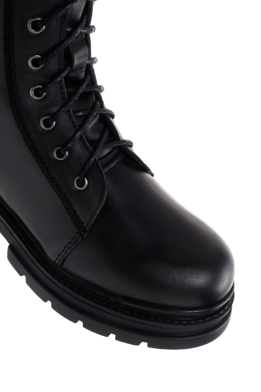 Women's Black Zippered Leather Boots