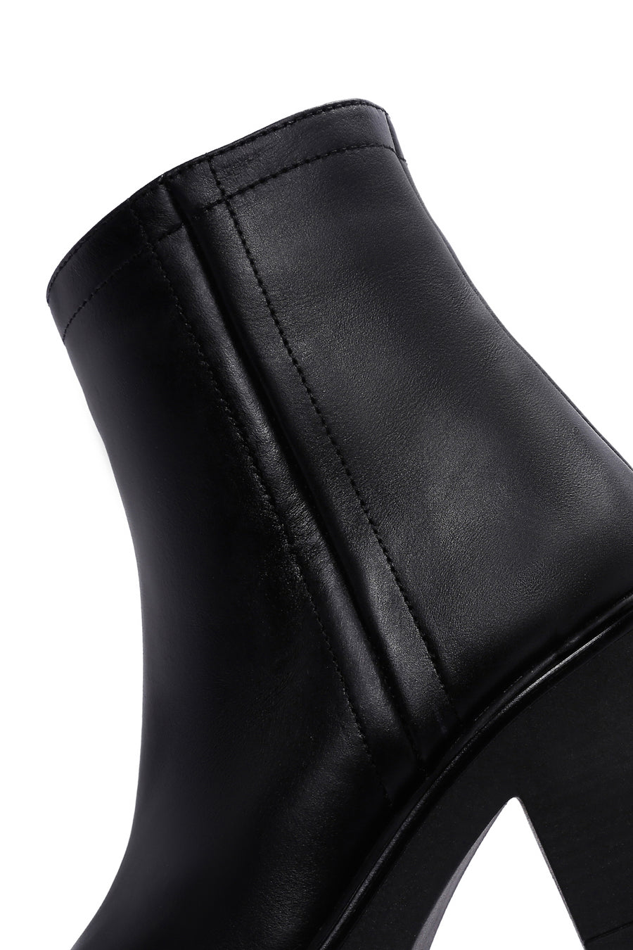 Women's Black Zippered Thick Heeled Leather Boots