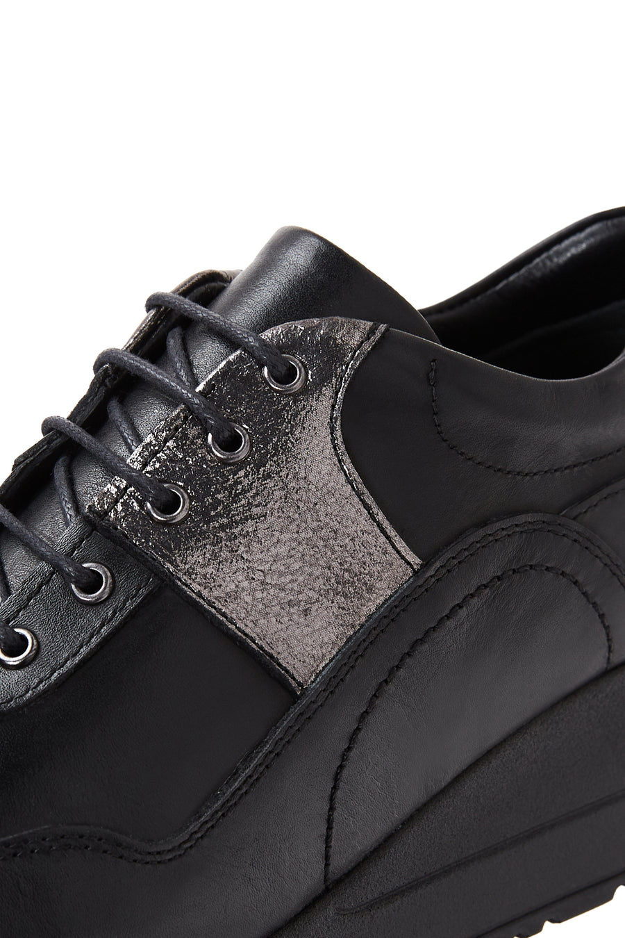 Women's Black Leather Thick Soled Sneaker