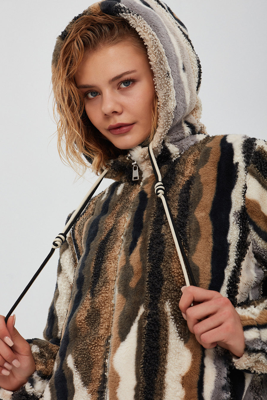 Cortina Women's Patterned Double-Sided Teddy Coat