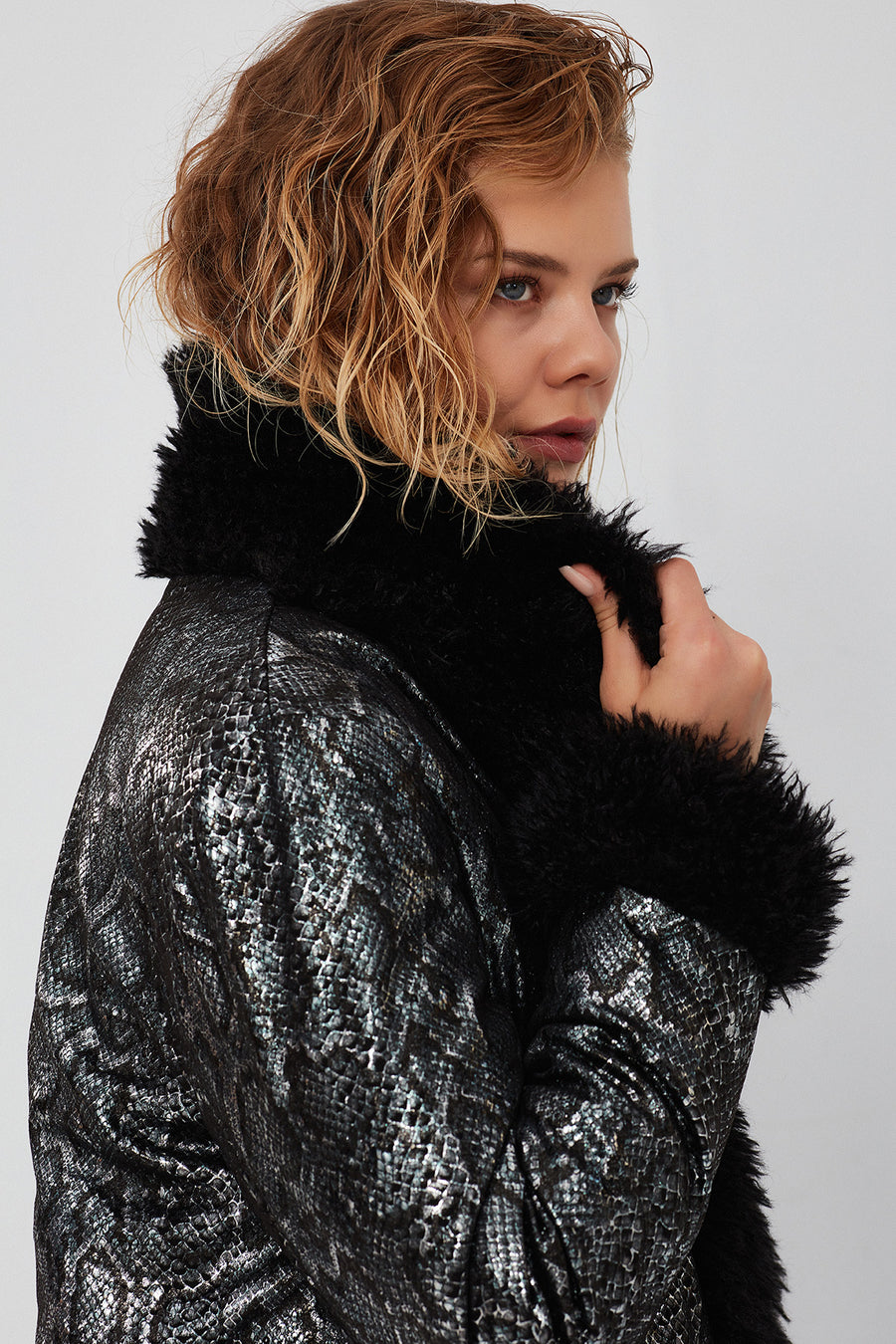 Jet Set Women's Black Double-Sided Teddy Jacket