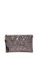 Women's Bronze Long Chain Strap Quilted Clutch Bag | Derimod