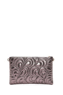 Women's Bronze Long Chain Strap Quilted Clutch Bag | Derimod