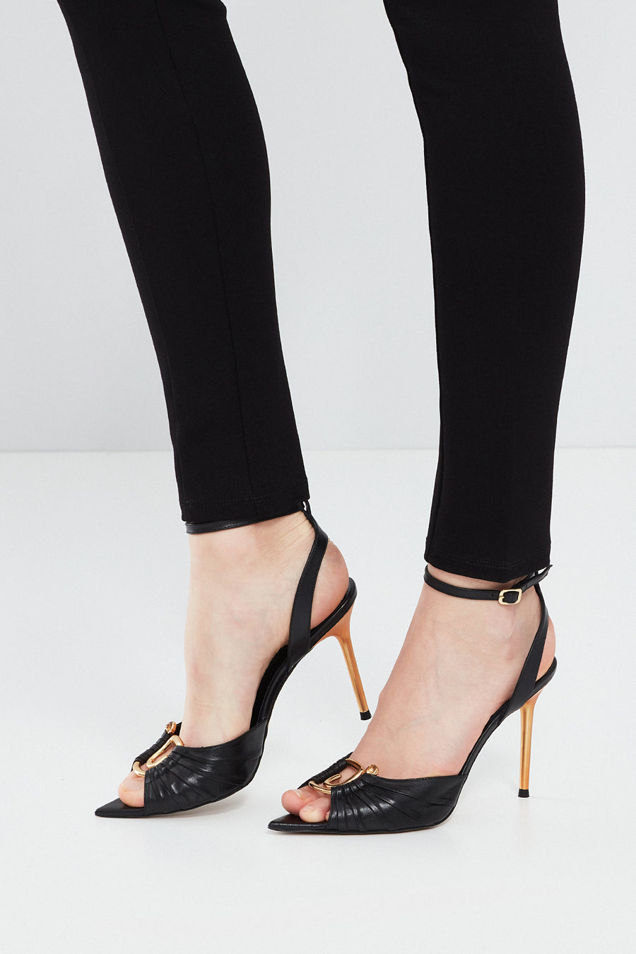Women's Black Ankle Strap Thin Heeled Leather Sandals 24SFD100018 | Derimod