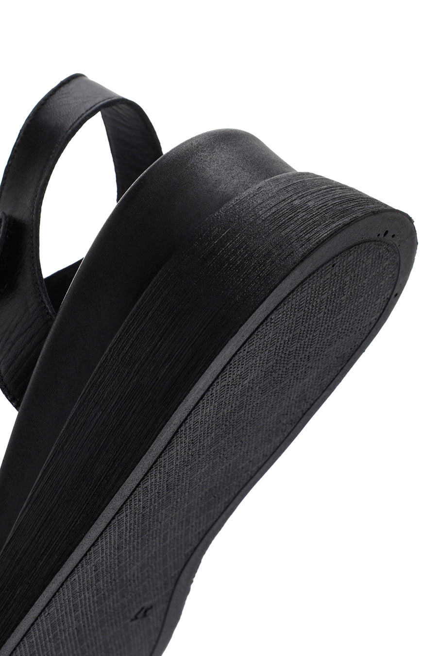 Kadın Siyah Bilekten Bantlı Deri Comfort Sandalet