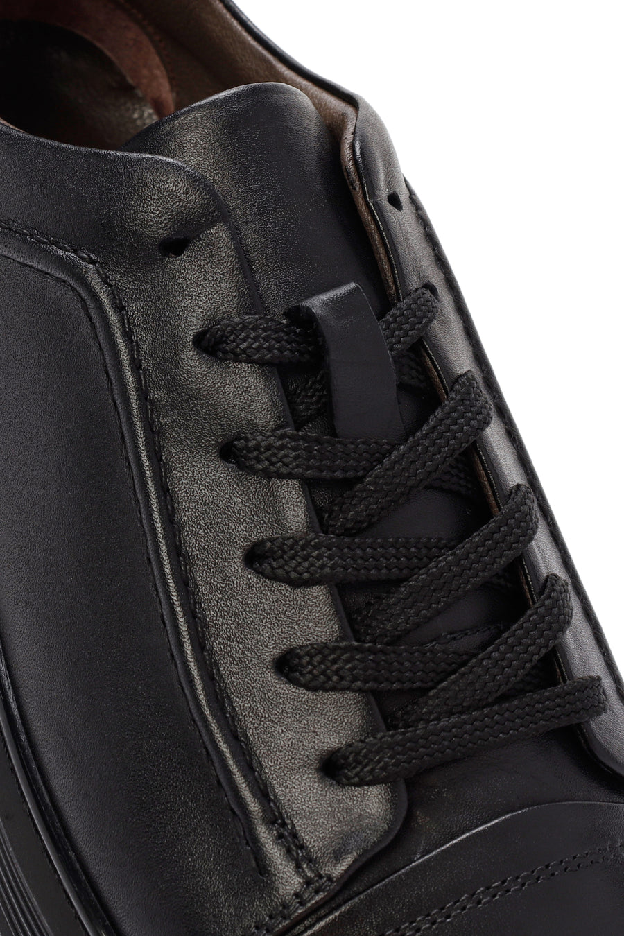 Erkek Siyah Kalın Tabanlı Bağcıklı Deri Sneaker