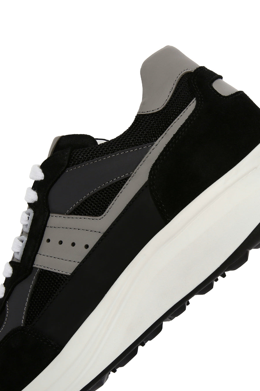 Erkek Siyah Bağcıklı Kalın Tabanlı Deri Sneaker