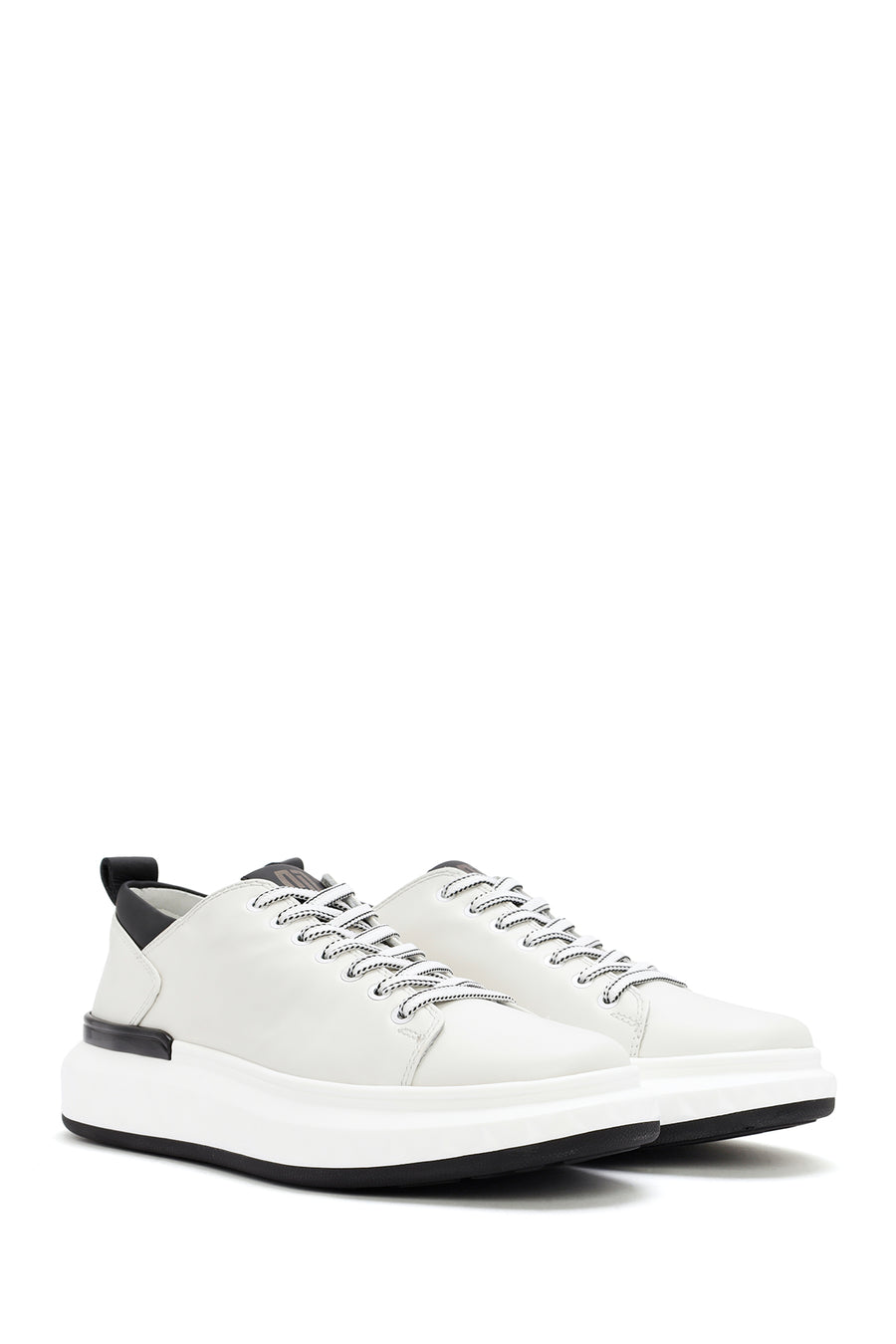Erkek Beyaz Kalın Tabanlı Bağcıklı Deri Sneaker