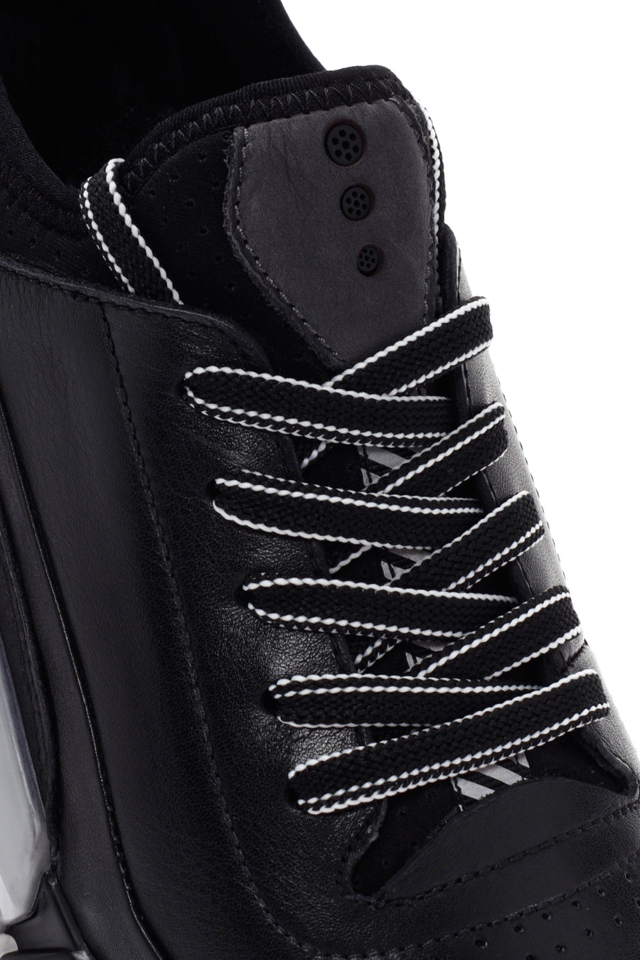 Erkek Siyah Bağcıklı Kalın Tabanlı Deri Sneaker