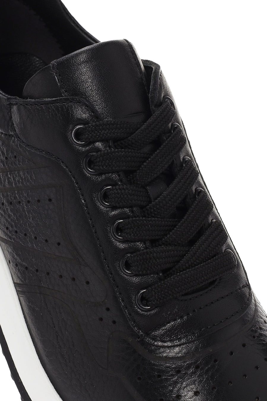 Erkek Siyah Bağcıklı Kalın Tabanlı Deri Sneaker