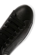 Erkek Siyah Bağcıklı Kalın Tabanlı Deri Sneaker | Derimod
