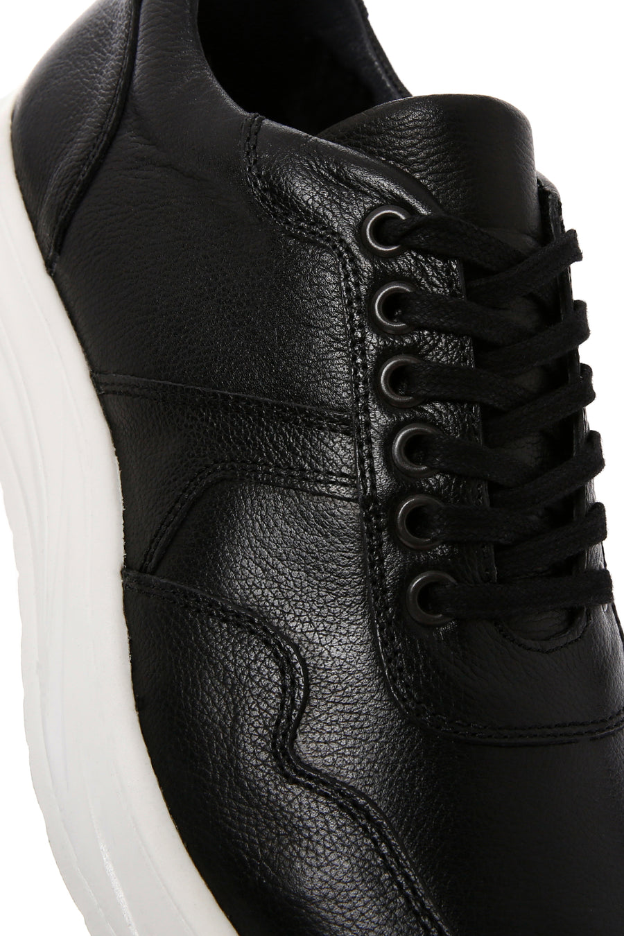 Erkek Siyah Bağcıklı Kalın Tabanlı Deri Sneaker