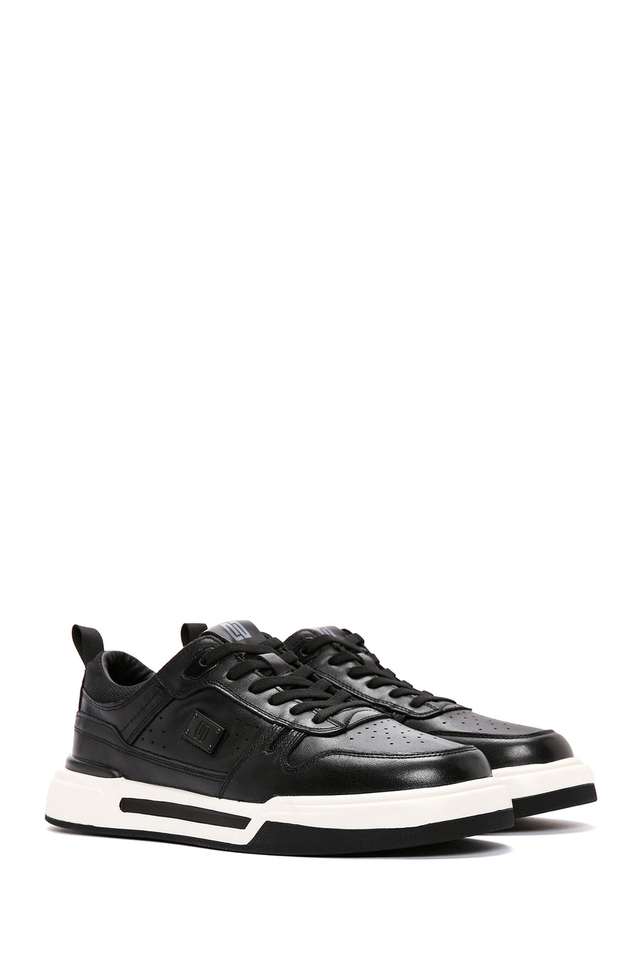 Erkek Siyah Bağcıklı Kalın Tabanlı Deri Sneaker