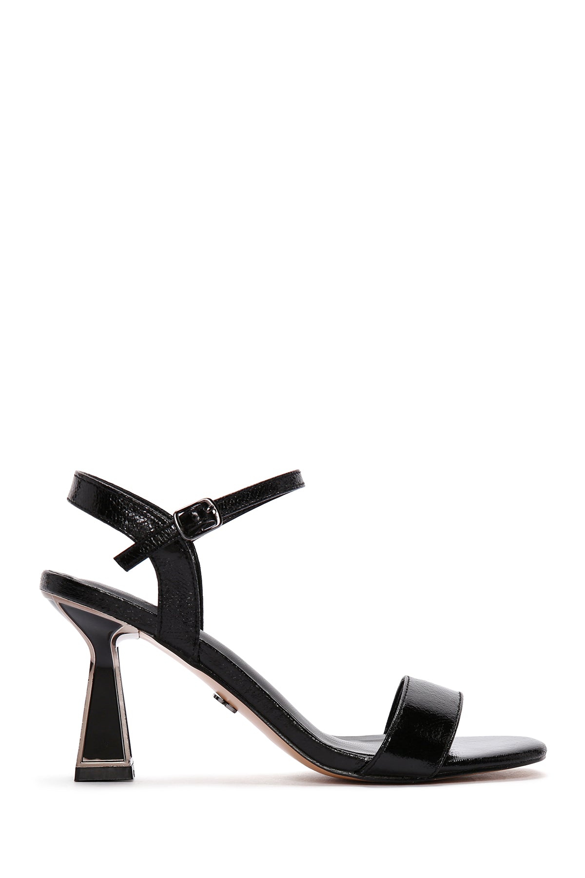 Complete the Look by Purchasing Together!