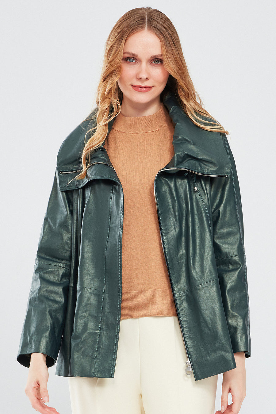 Felicita Women's Green Wide Collar Oversize Leather Coat 24SGD50891T | Derimod