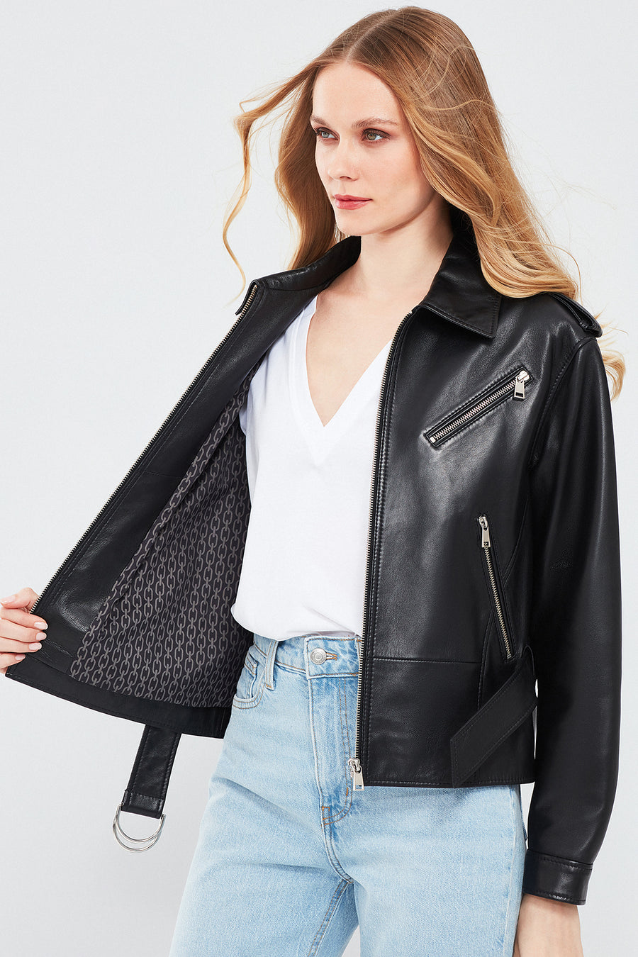 Maya Women's Black Shirt Collar Regular Short Leather Jacket