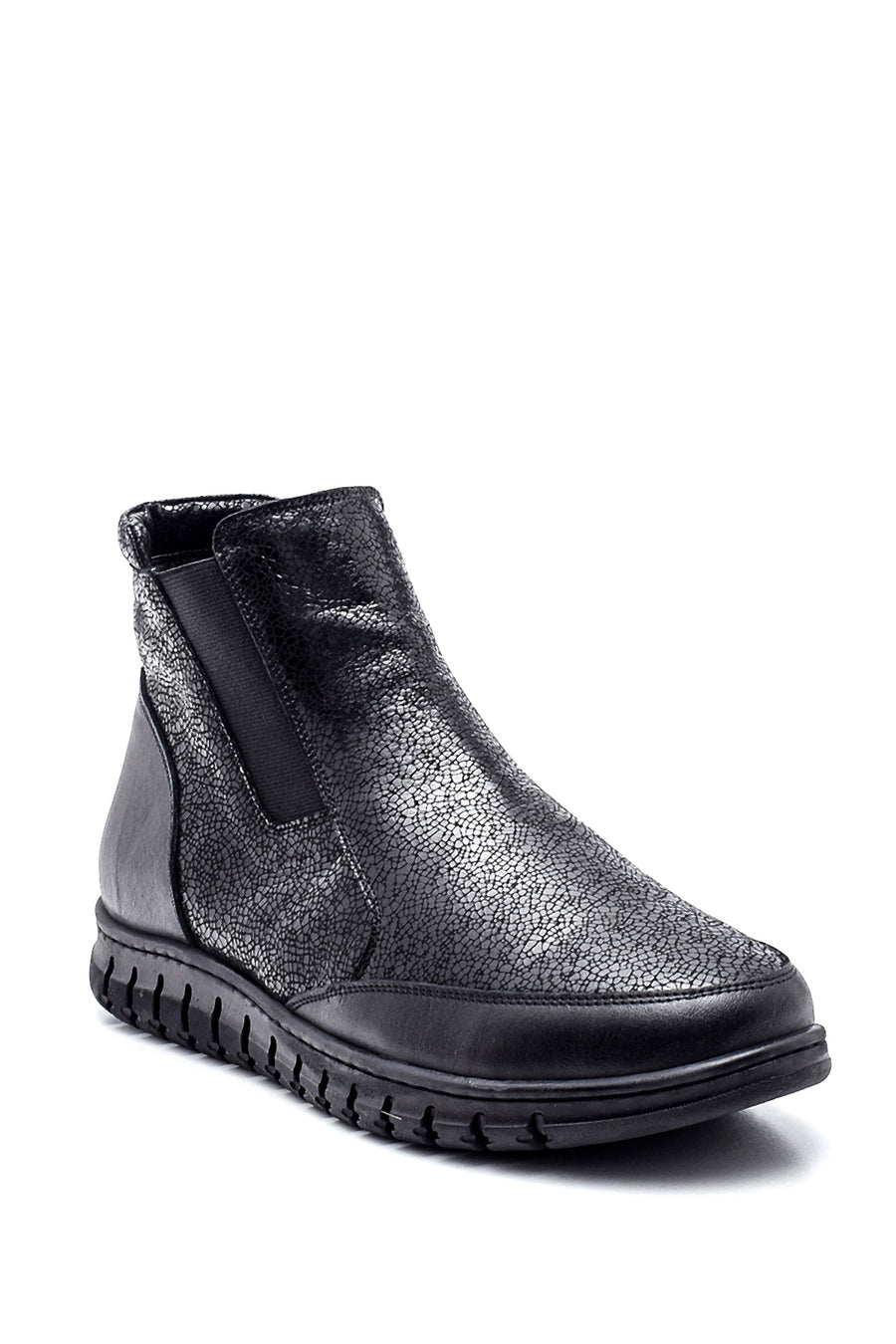 Woman Black Zip Closure Leather Comfort Boots
