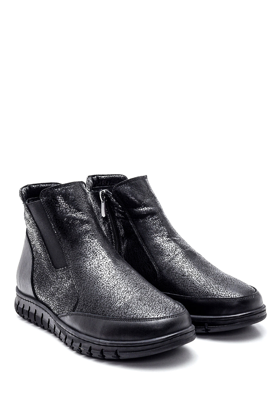 Woman Black Zip Closure Leather Comfort Boots