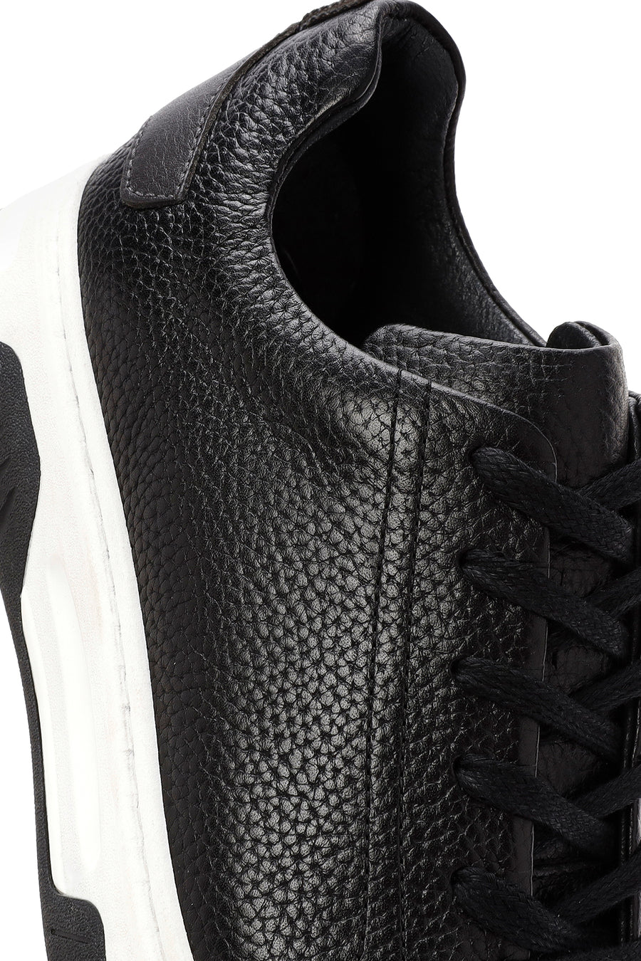 Erkek Siyah Bağcıklı Kalın Tabanlı Deri Sneaker
