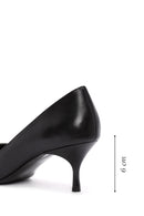 Woman Black Low Thin Heels Leather Shoe | Derimod