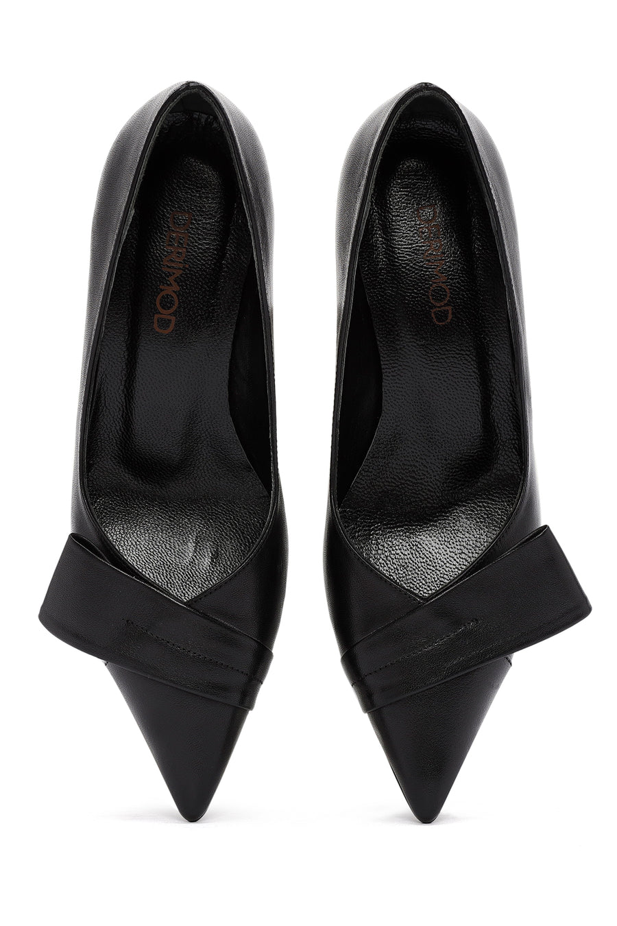 Woman Black Low Thin Heels Leather Shoe