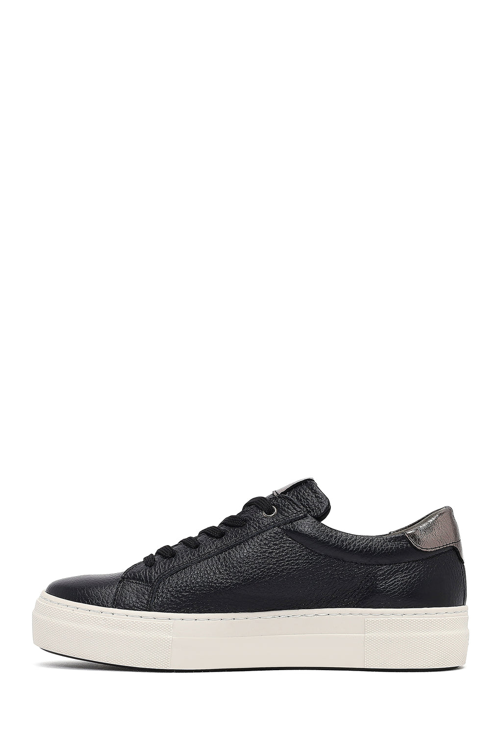 Kadın Siyah Bağcıklı Kalın Tabanlı Deri Sneaker